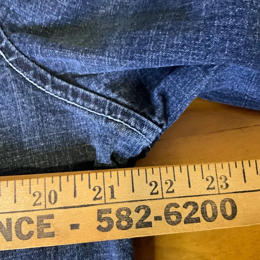 A.M.I. Denim Jacket Women's XL Blue Button Front Collarless Long‎ Sleeve